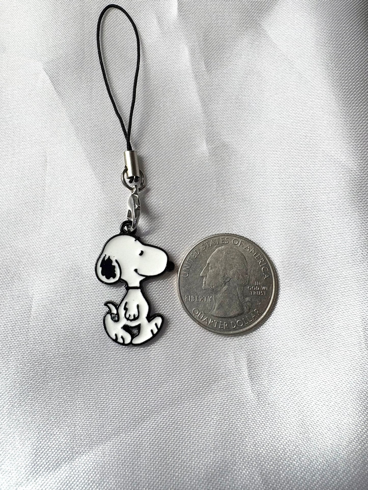 Snoopy phone charm